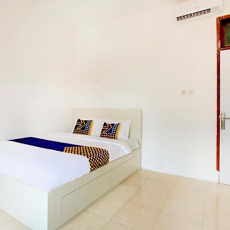 Vaccinated Staff - Spot On 3928 Terrace House Syariah Hotel Pondoktjing Dua Exterior foto