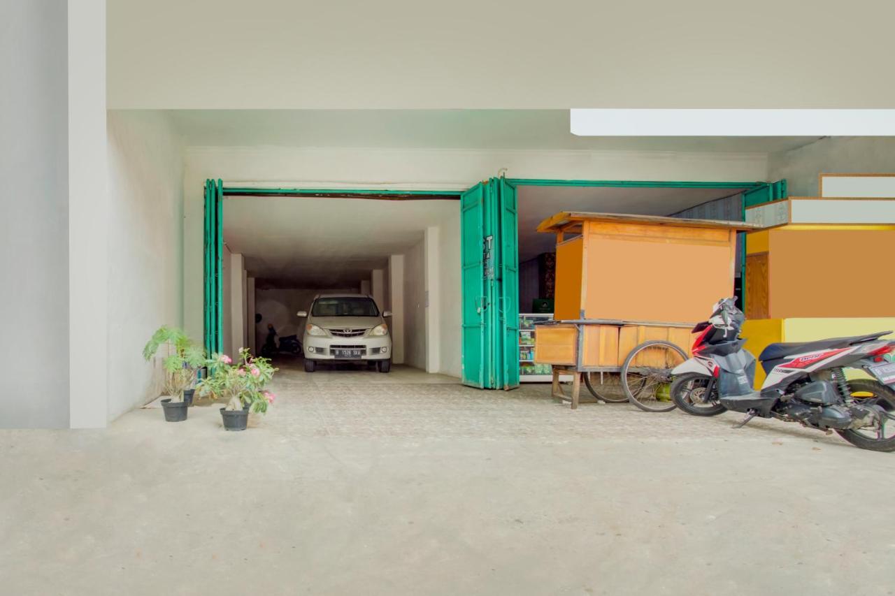 Vaccinated Staff - Spot On 3928 Terrace House Syariah Hotel Pondoktjing Dua Exterior foto