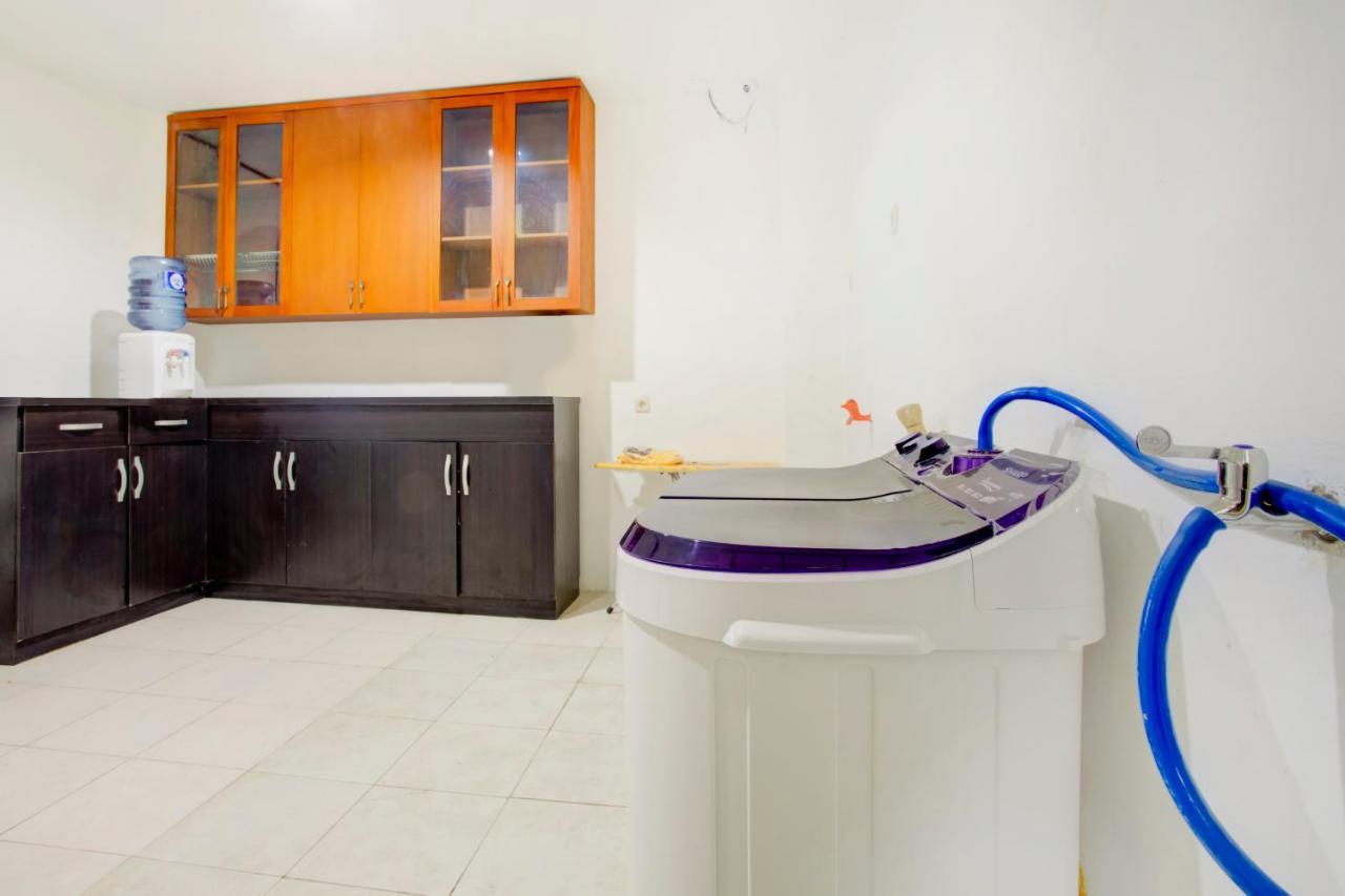 Vaccinated Staff - Spot On 3928 Terrace House Syariah Hotel Pondoktjing Dua Exterior foto